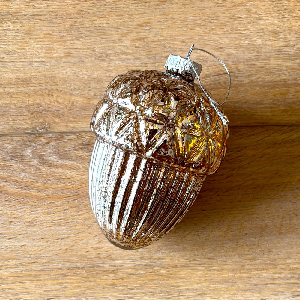 Gifting idea 🎁 Elegant Silver and Gold Acorn Glass Ornament